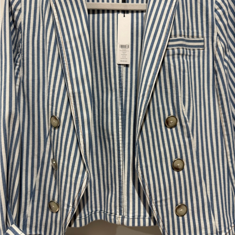 Chicos Striped Open Front
Denim Jacket.  Size 0.5 (U.S 6) - Picture 5 of 11